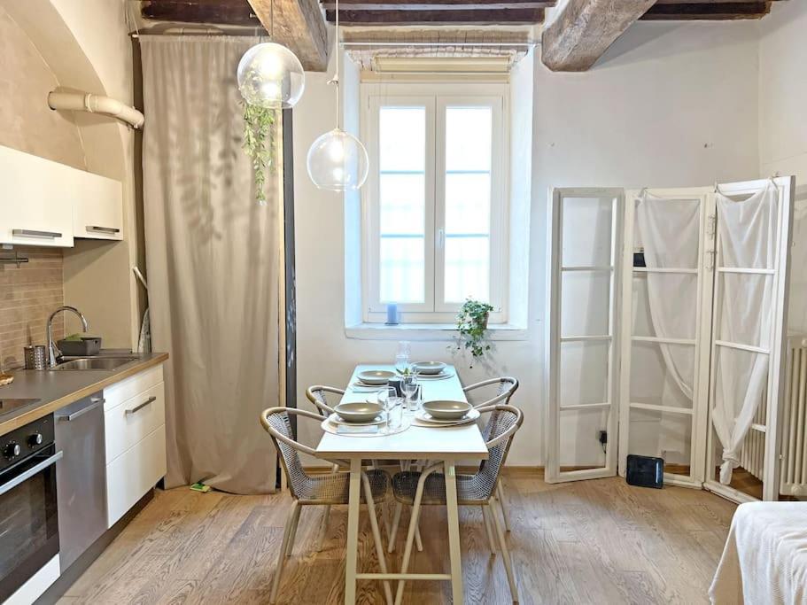 Suite 9, Parma Centro ภายนอก รูปภาพ