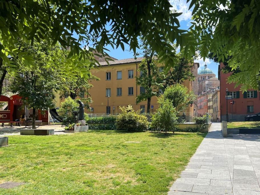 Suite 9, Parma Centro ภายนอก รูปภาพ